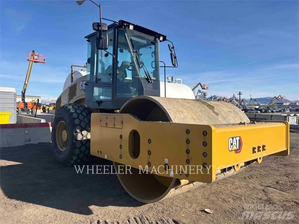 CAT CS16 單輪滾壓機