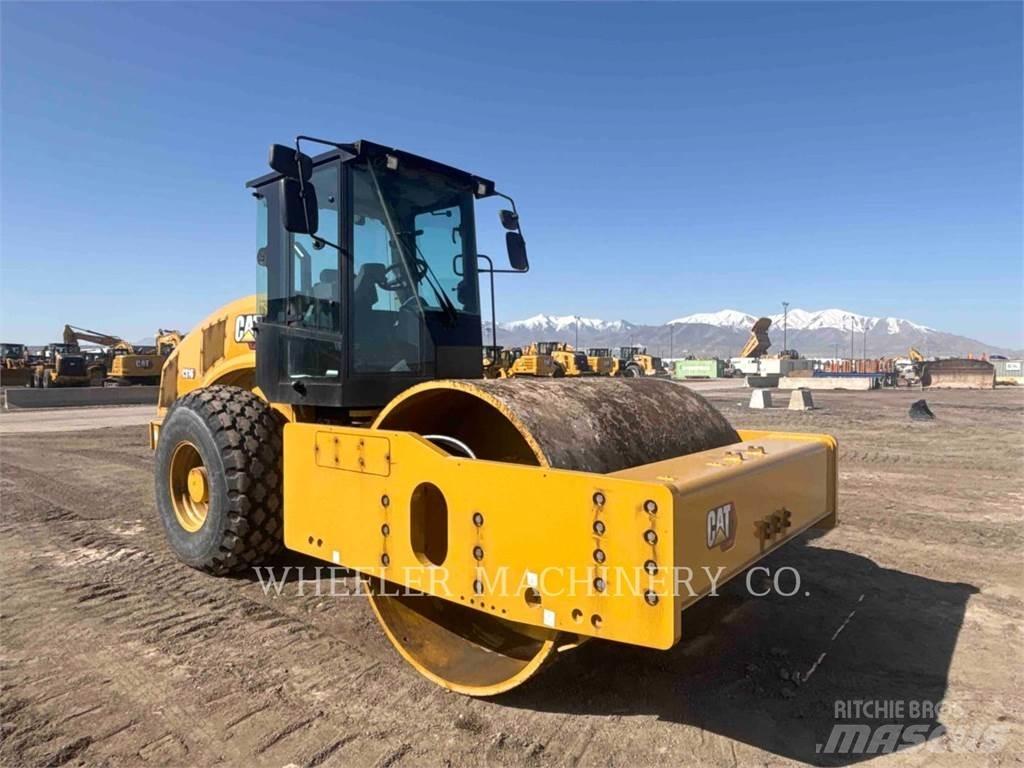 CAT CS16 單輪滾壓機