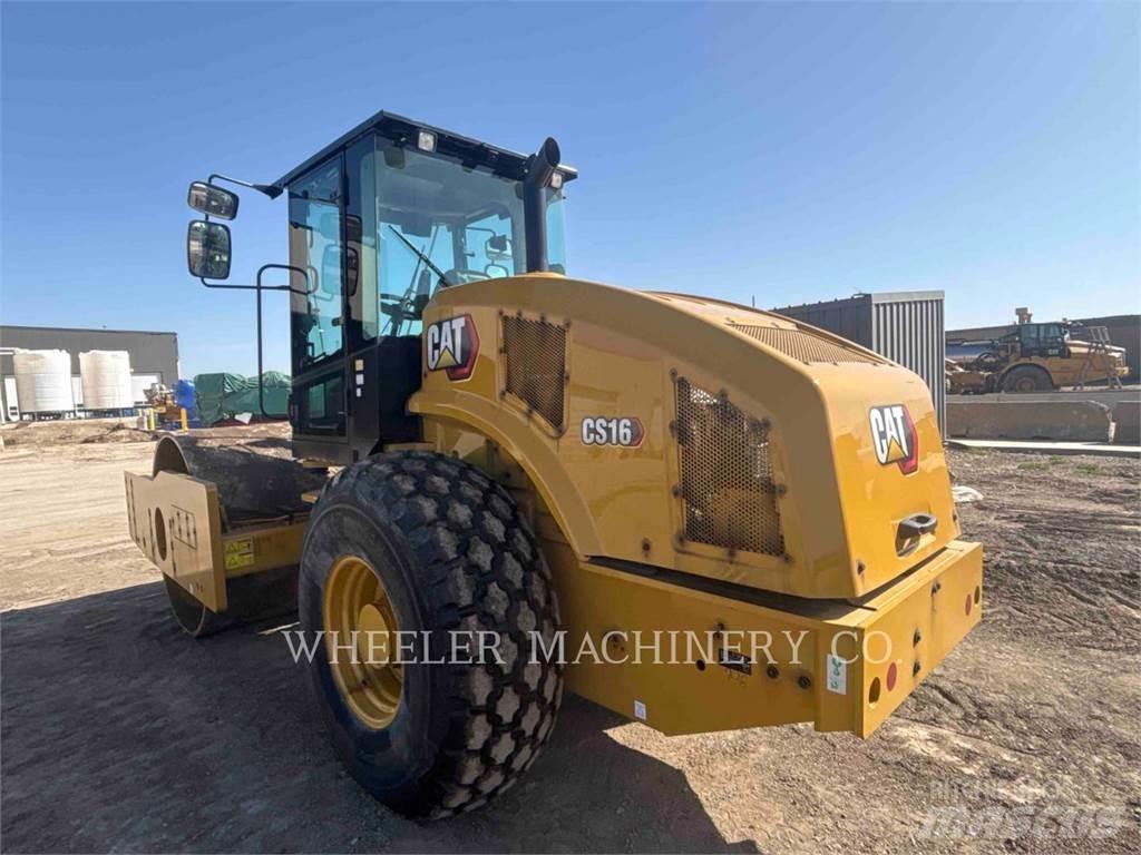 CAT CS16 單輪滾壓機