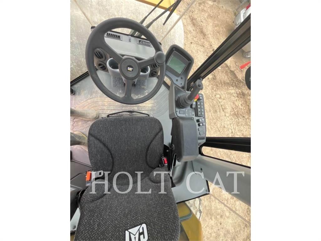 CAT CS19 單輪滾壓機