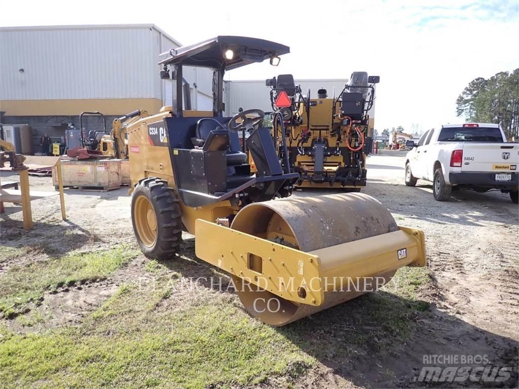 CAT CS34 單輪滾壓機
