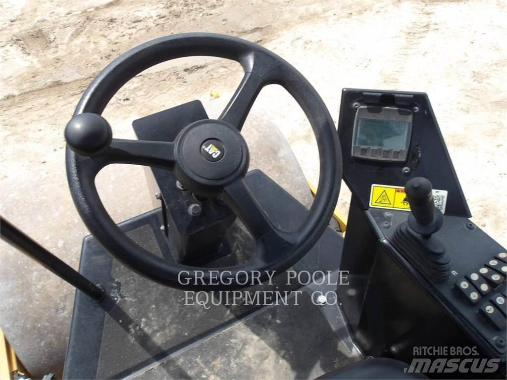 CAT CS34 單輪滾壓機