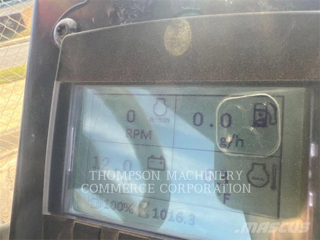 CAT CS34 單輪滾壓機