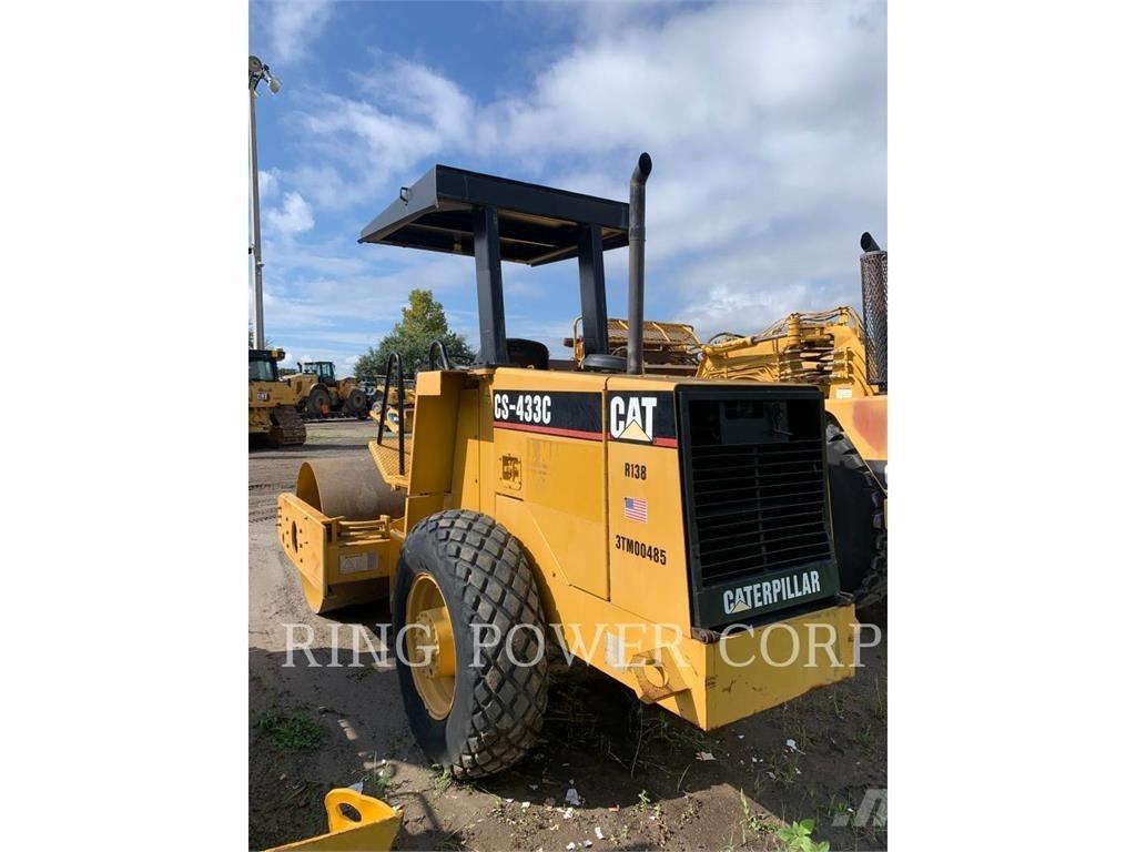 CAT CS433C 雙輪滾壓機