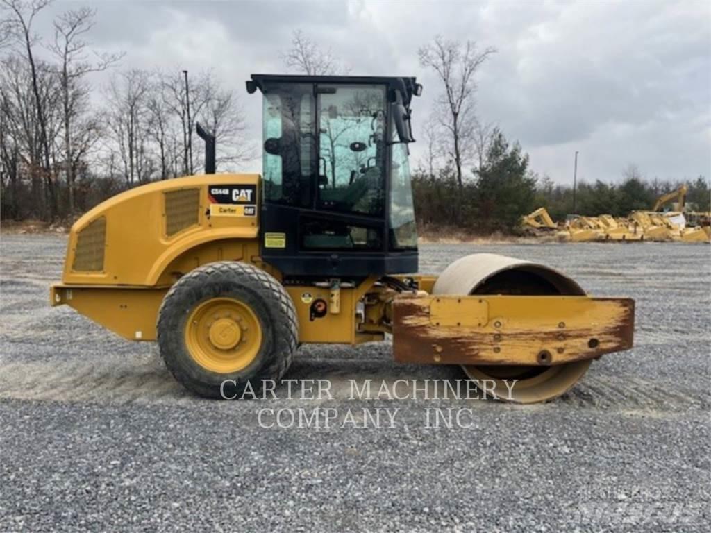 CAT CS44B 土壤壓實機