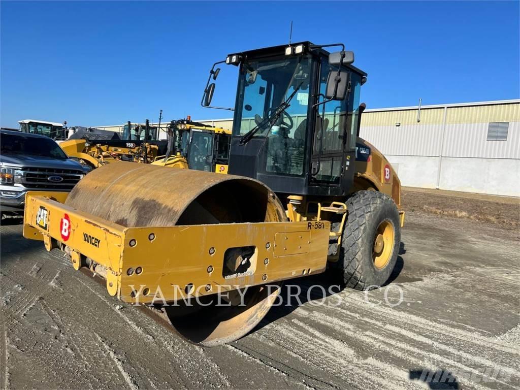 CAT CS54B 土壤壓實機