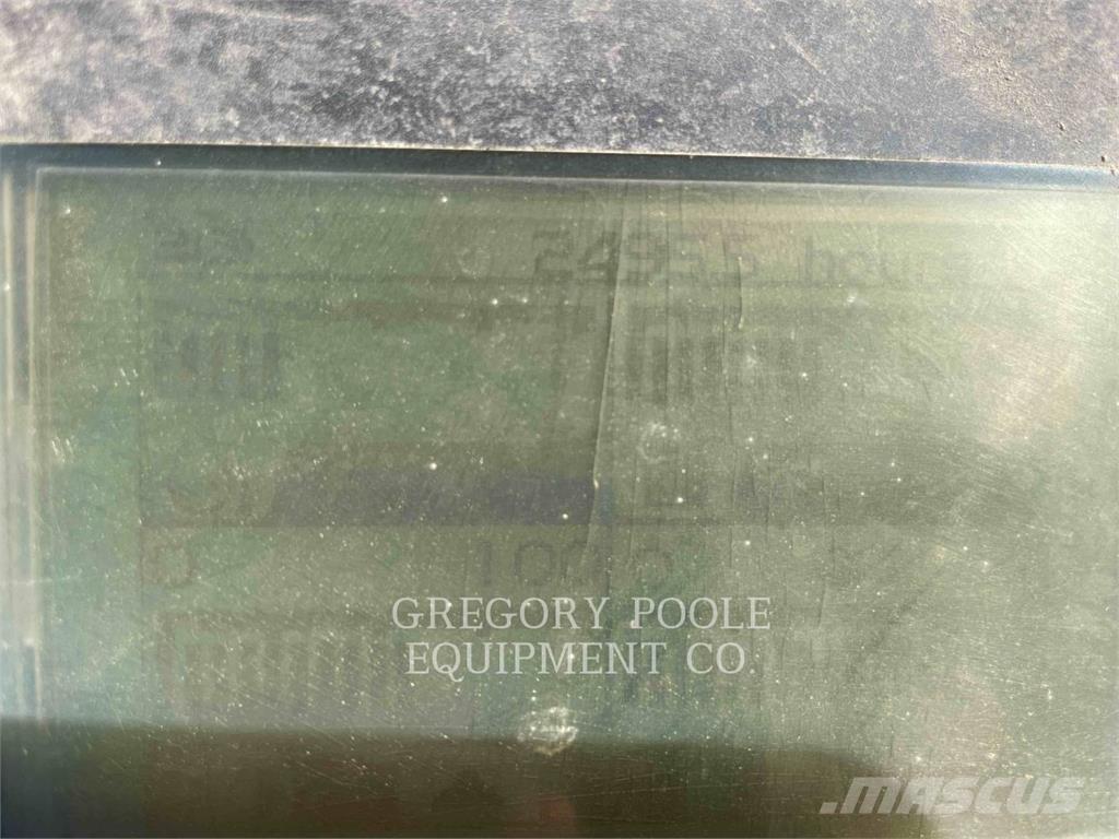 CAT CS54B 單輪滾壓機