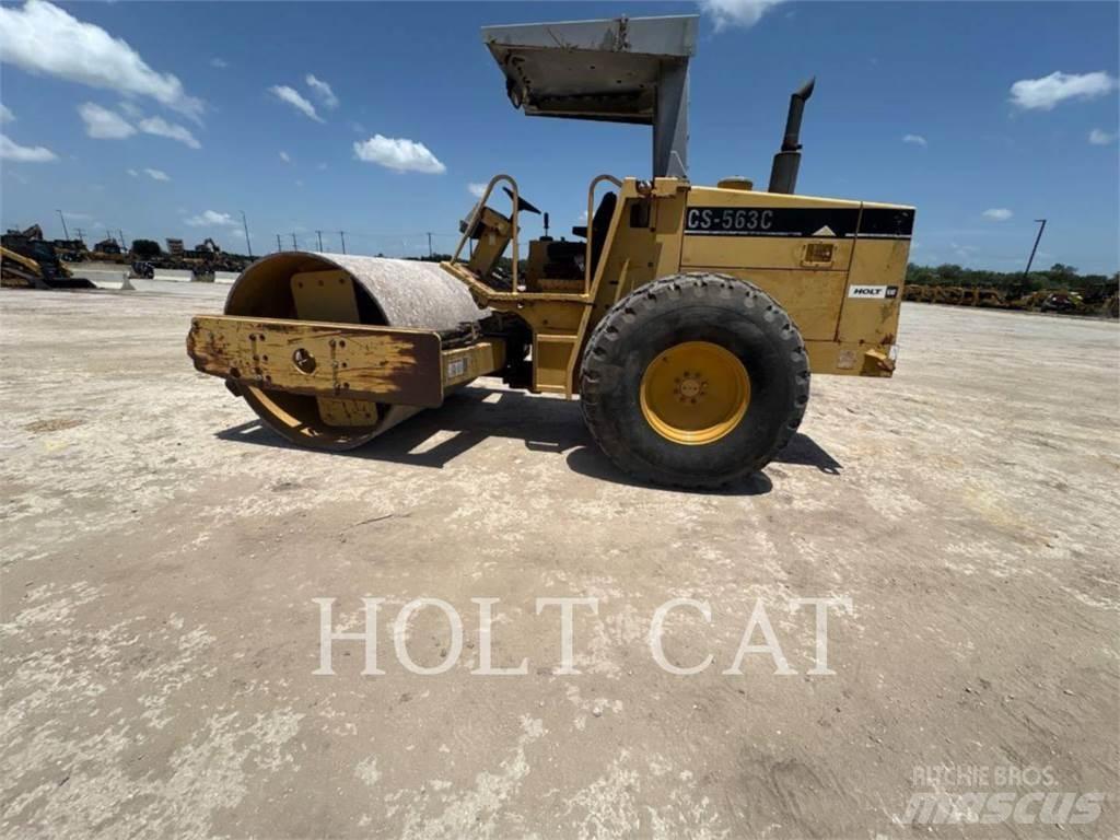 CAT CS563C 單輪滾壓機