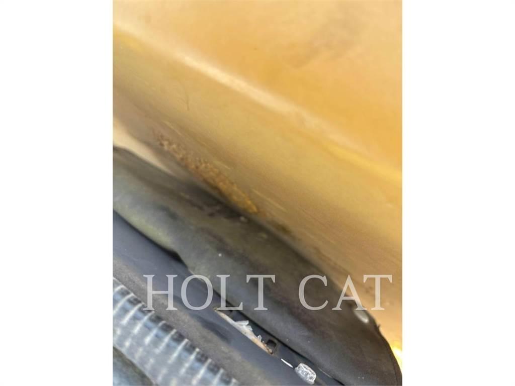 CAT CS563C 單輪滾壓機