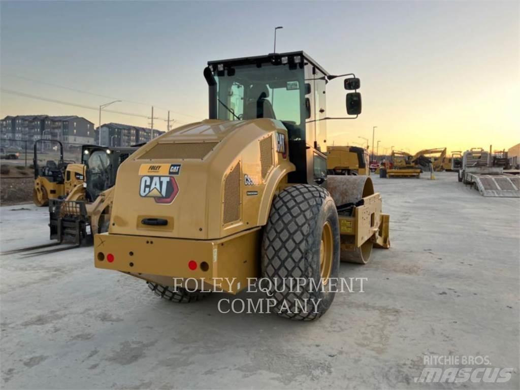 CAT CS56B 土壤壓實機