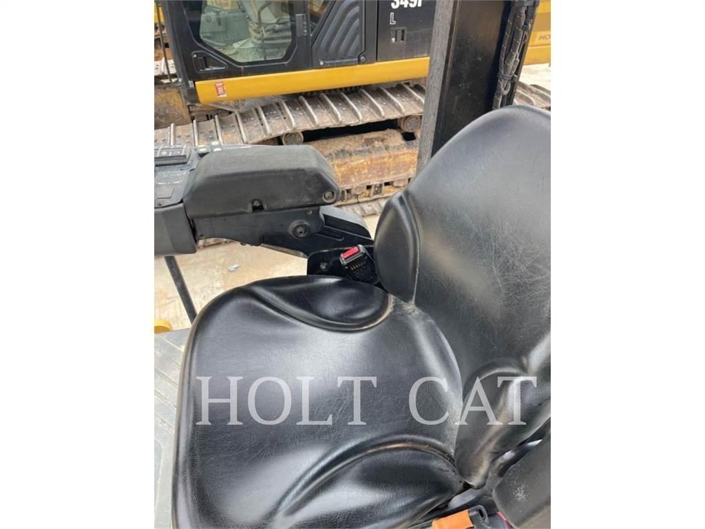 CAT CS56B 單輪滾壓機