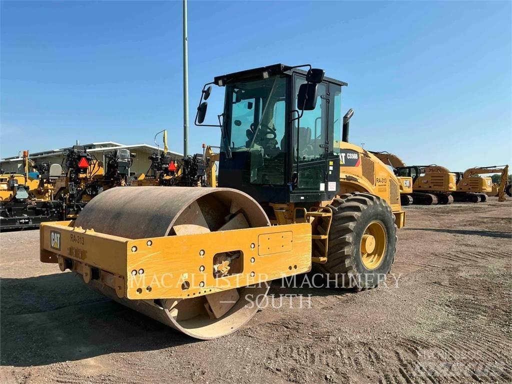 CAT CS56B 單輪滾壓機