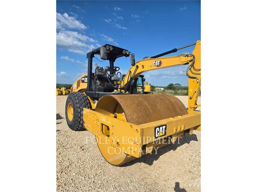 CAT CS56BO 土壤壓實機