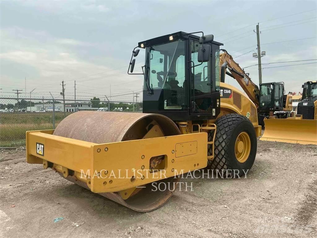 CAT CS64B 單輪滾壓機