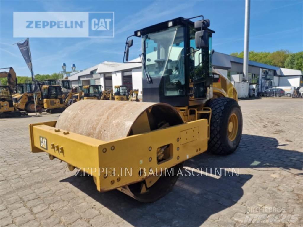 CAT CS66B 土壤壓實機