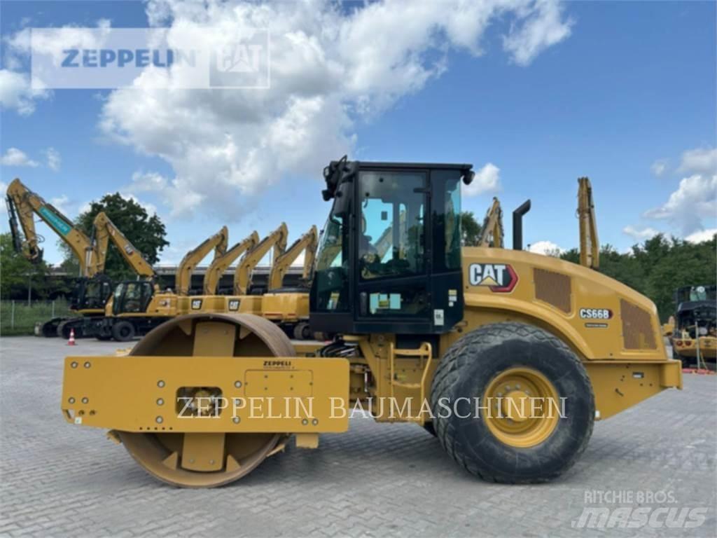 CAT CS66B 土壤壓實機