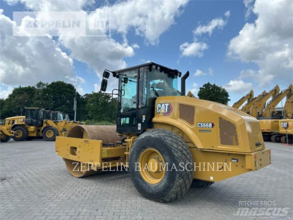 CAT CS66B 土壤壓實機