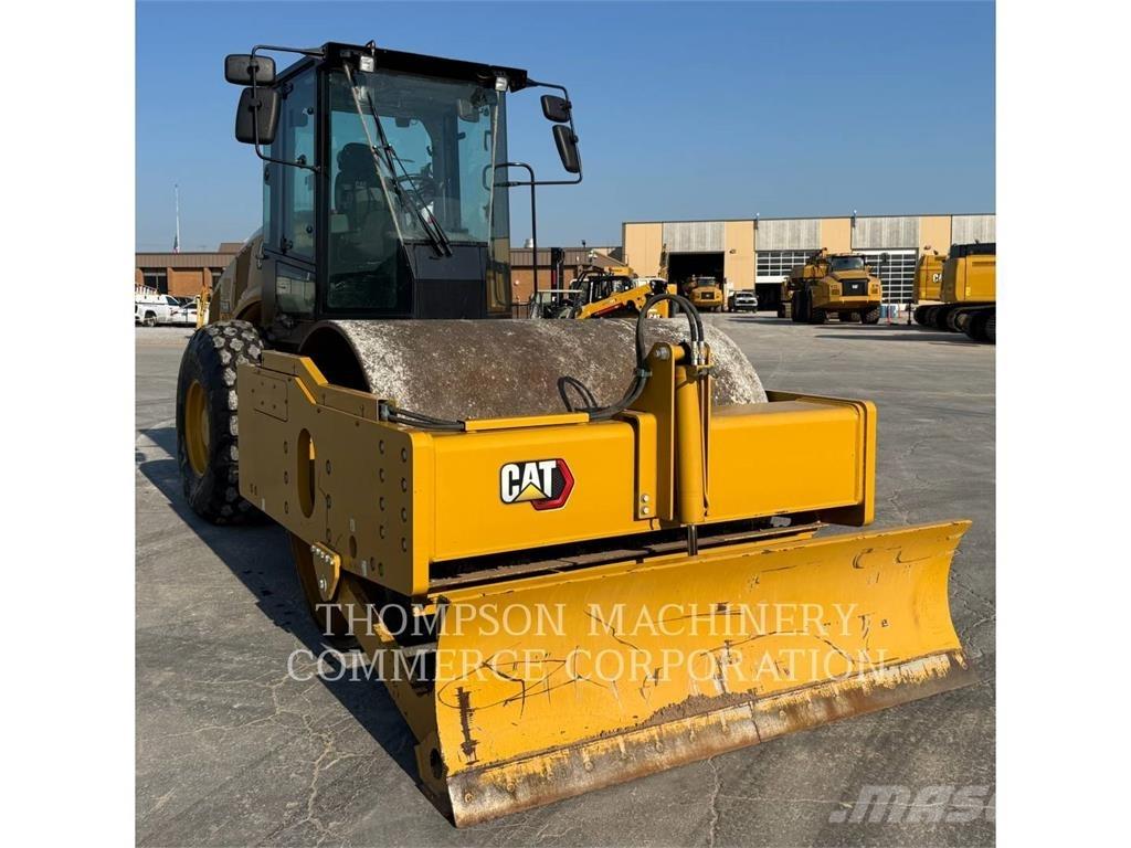 CAT CS68B 單輪滾壓機