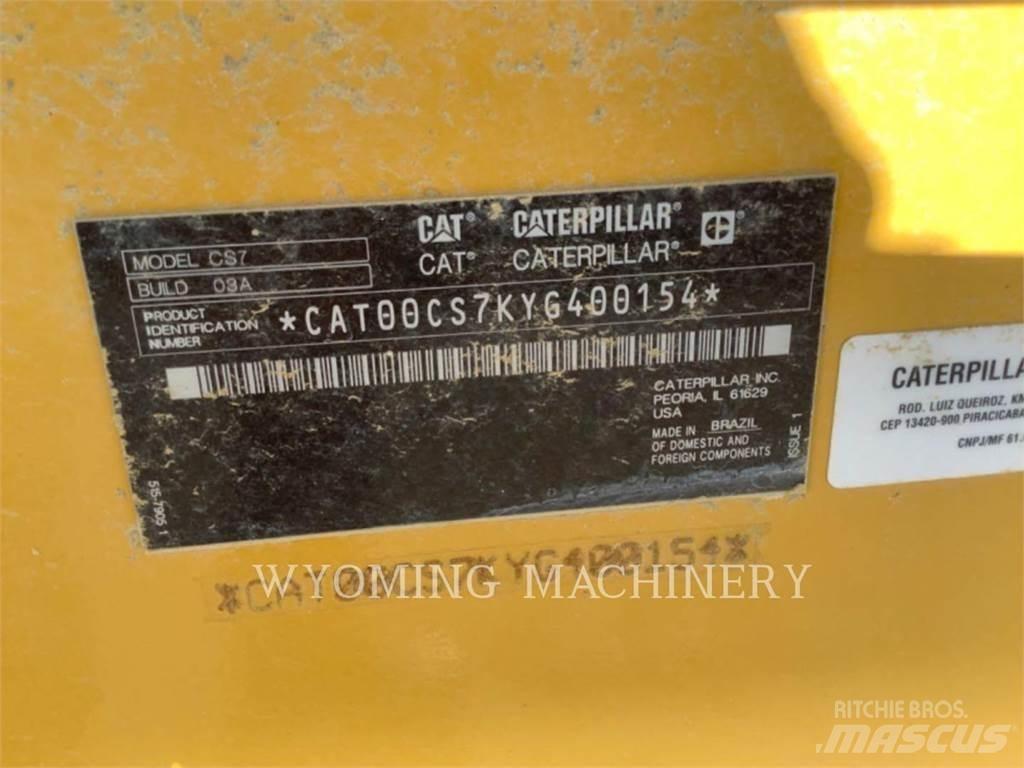 CAT CS7 瀝青噴灑器