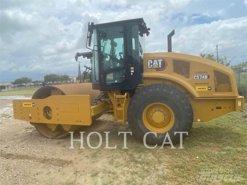 CAT CS74B CAB 單輪滾壓機