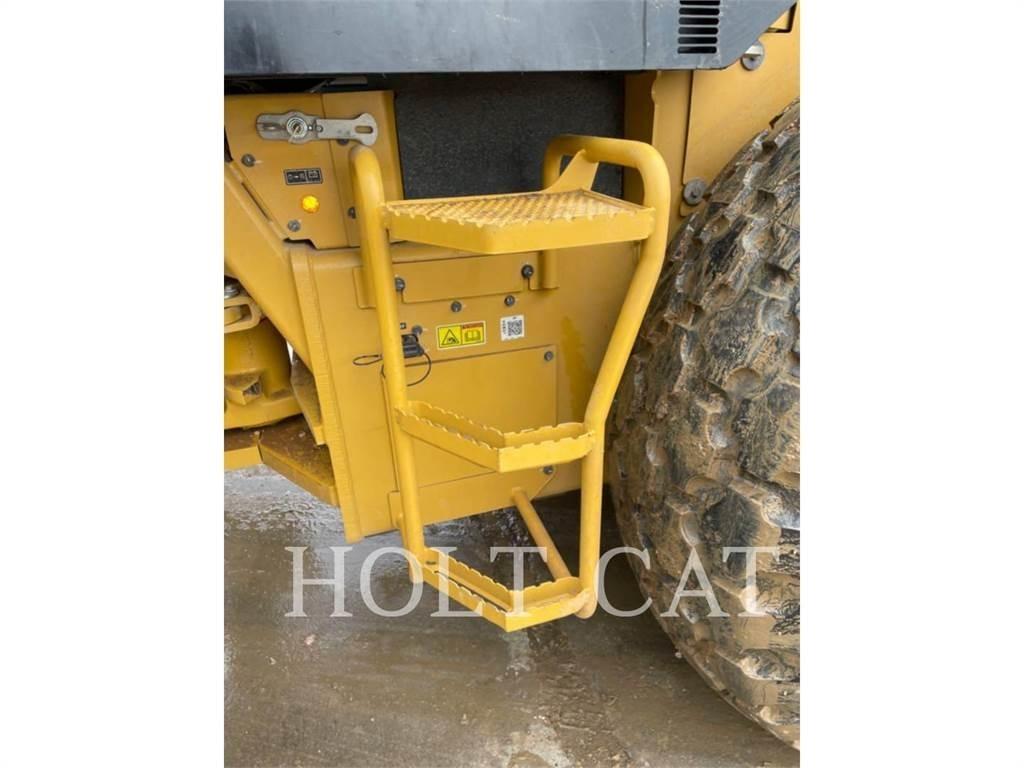 CAT CS78B 單輪滾壓機