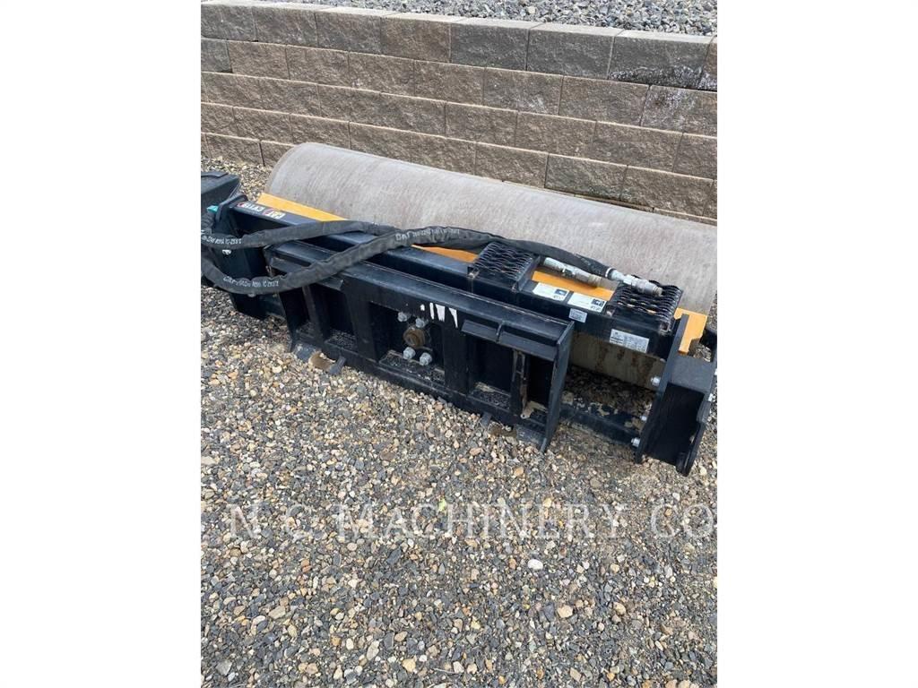 CAT CV119 滑移轉向裝載機