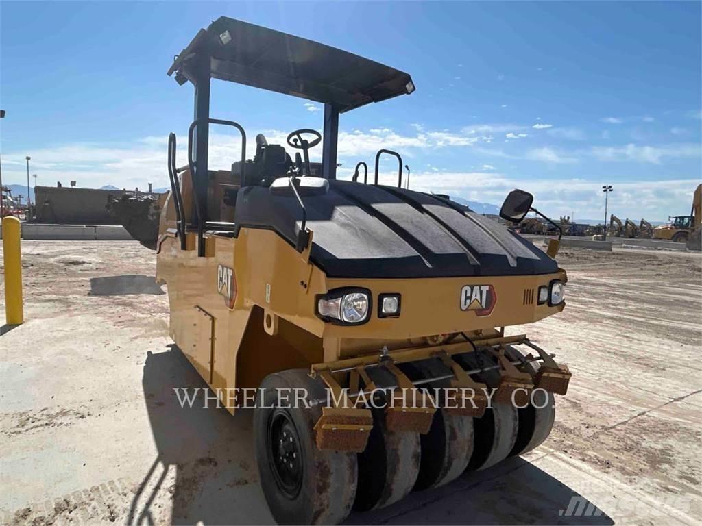CAT CW16 膠輪滾壓機