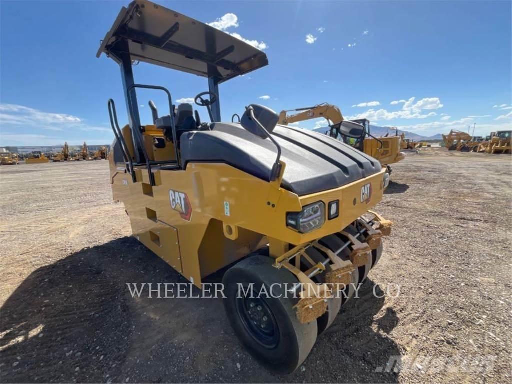 CAT CW16 膠輪滾壓機