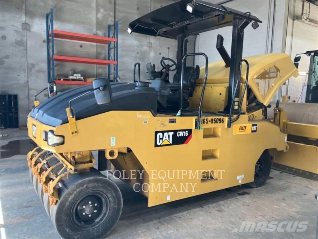 CAT CW16 土壤壓實機