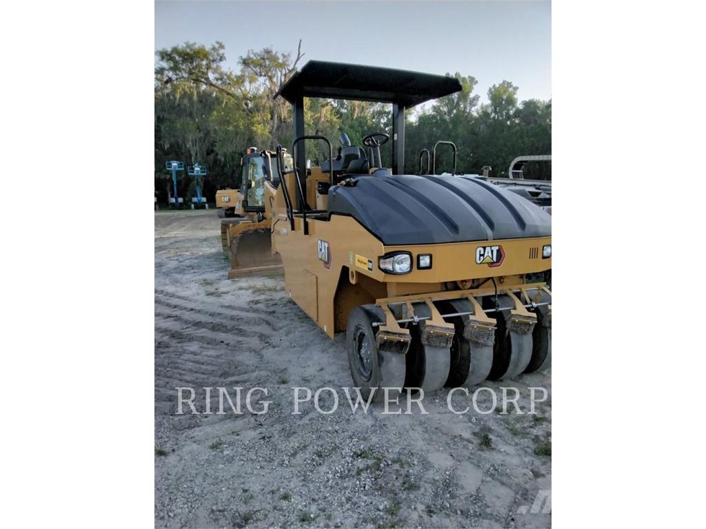 CAT CW16 雙輪滾壓機