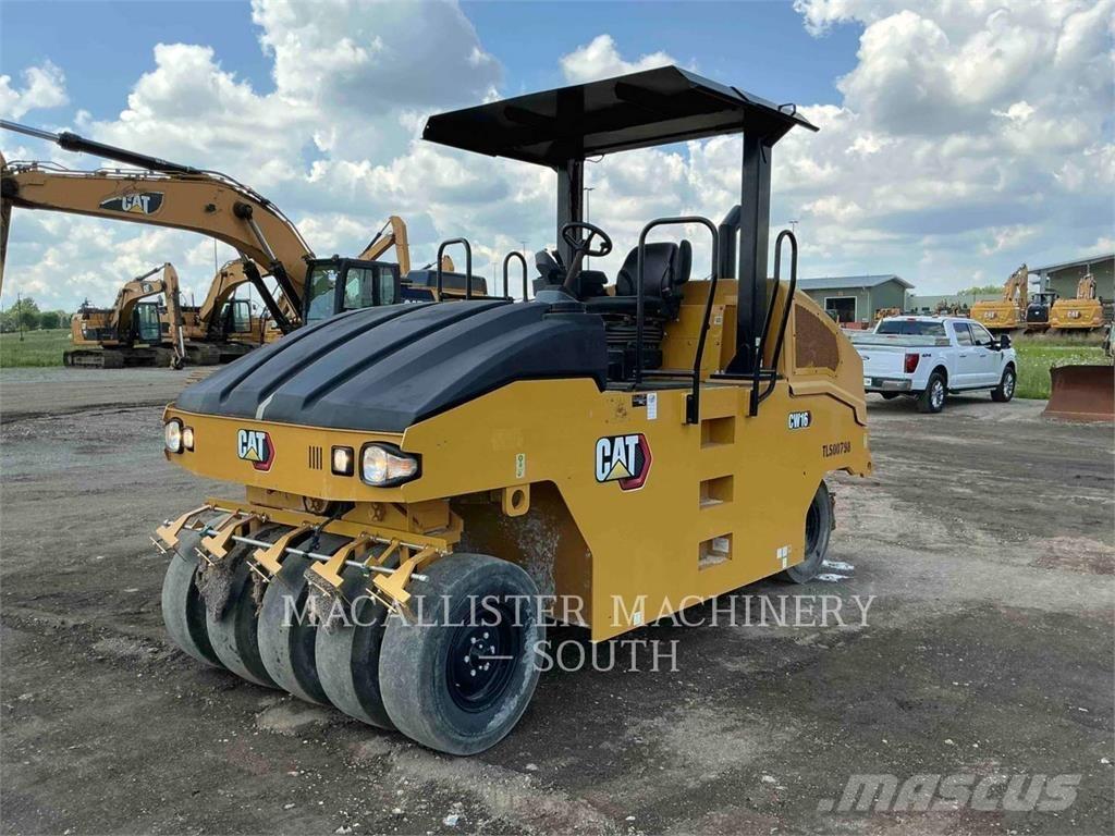 CAT CW16 膠輪滾壓機