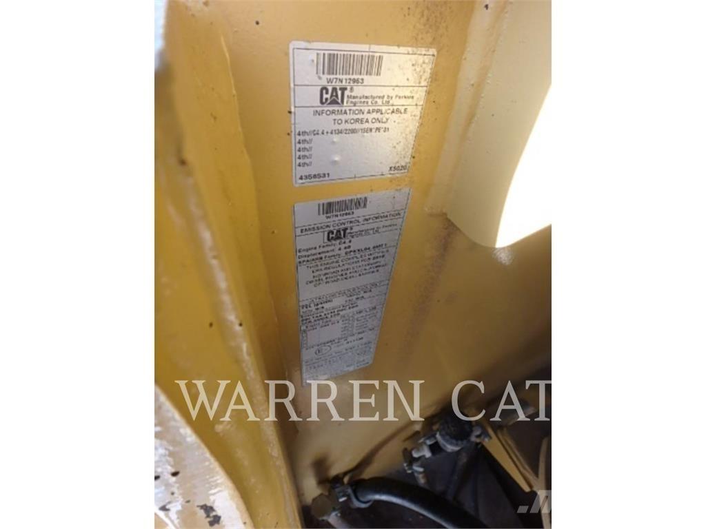 CAT CW34 瀝青攤舖機/鋪路機