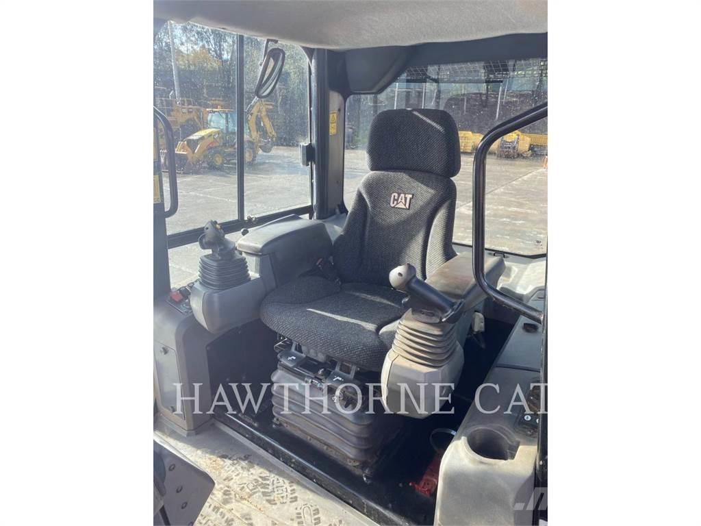 CAT D 6 K XL 履帶推土機