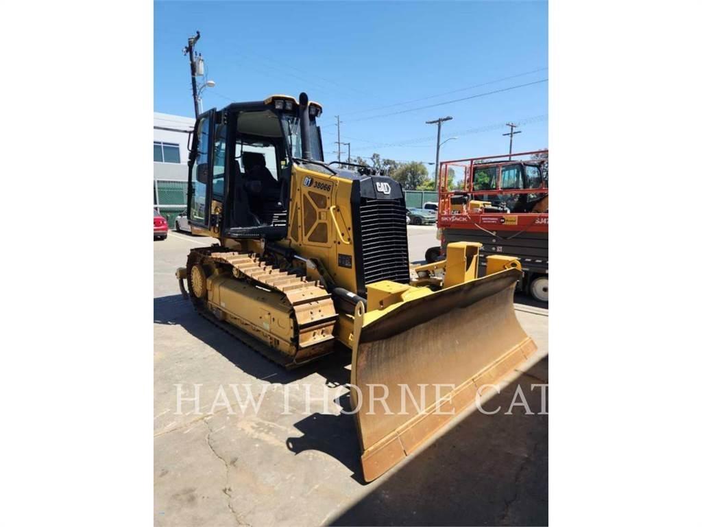CAT D1 履帶推土機