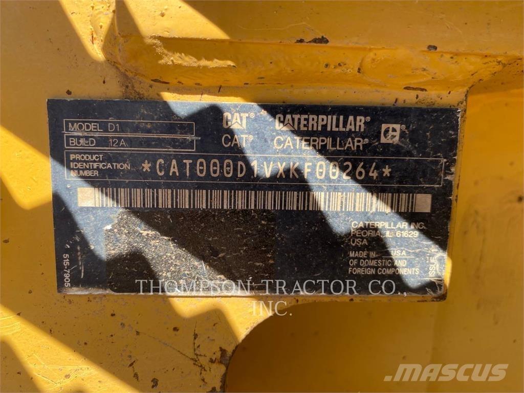 CAT D1 履帶推土機