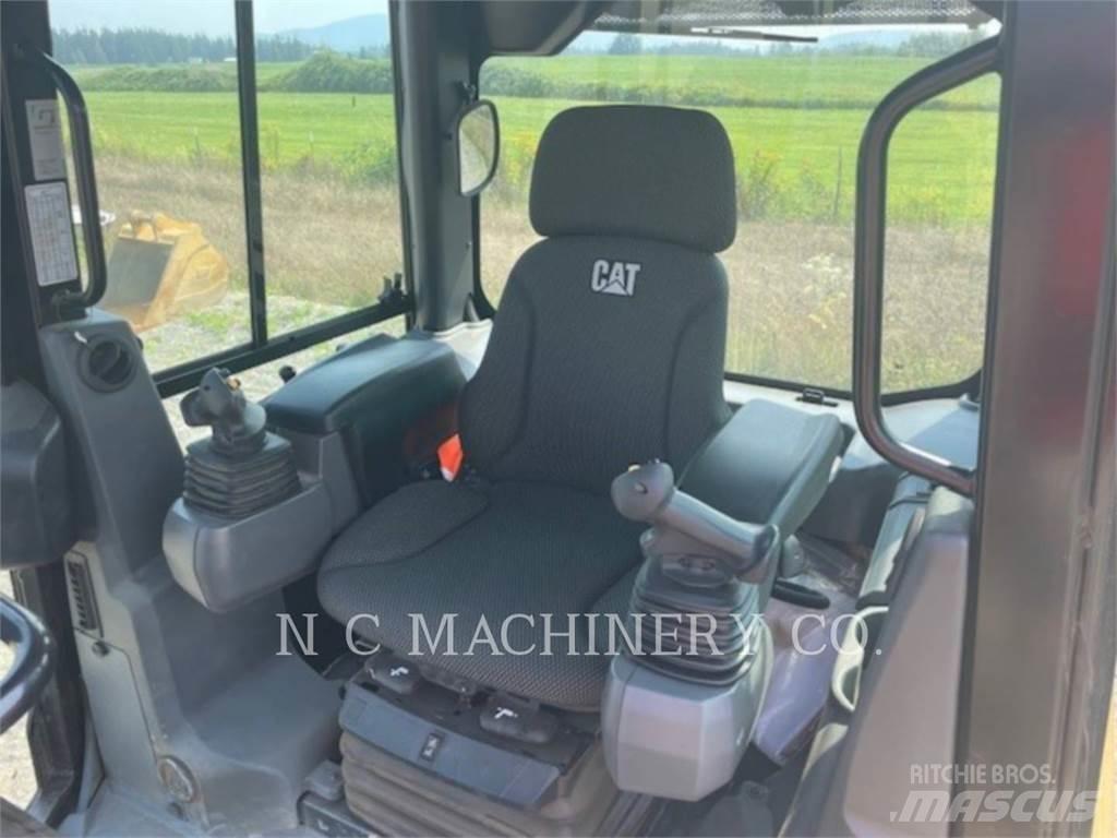 CAT D1 LGPCB 履帶推土機