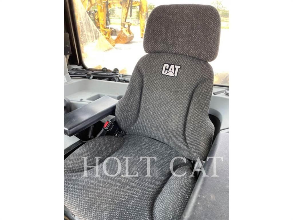 CAT D10T 履帶推土機