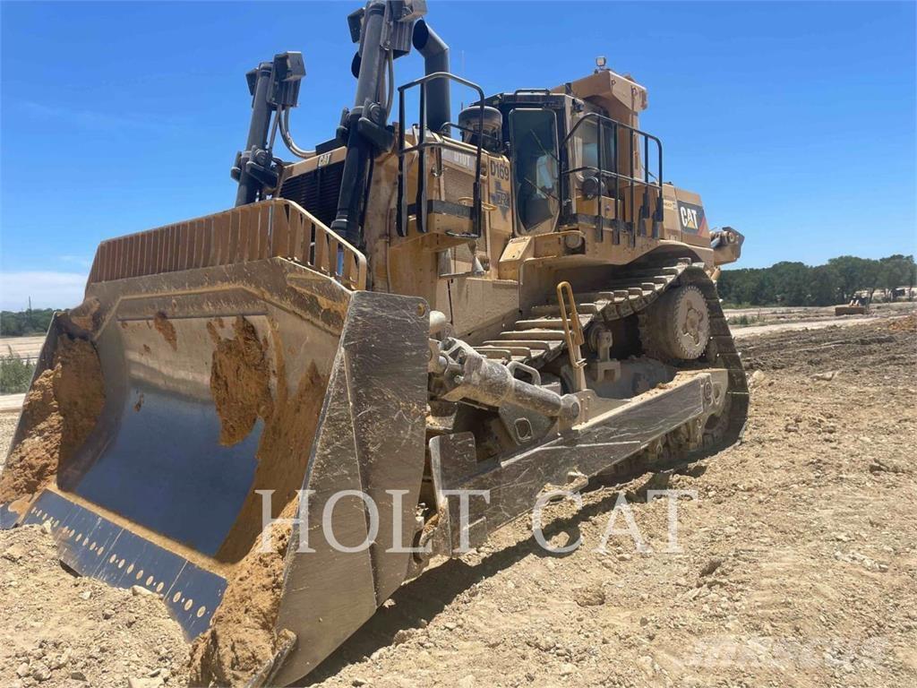 CAT D10T2 履帶推土機