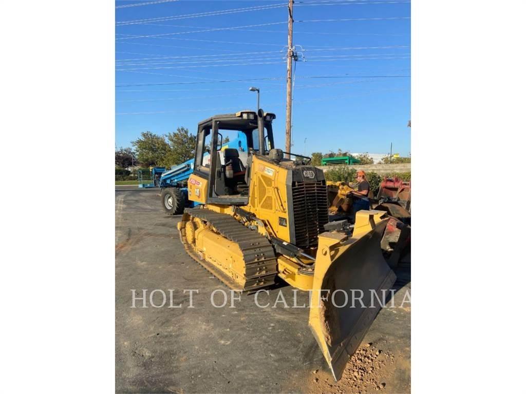 CAT D2 履帶推土機
