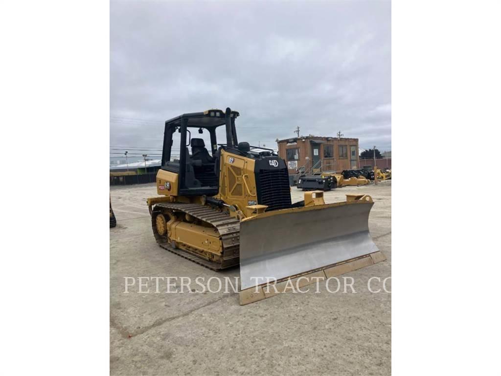 CAT D2 履帶推土機