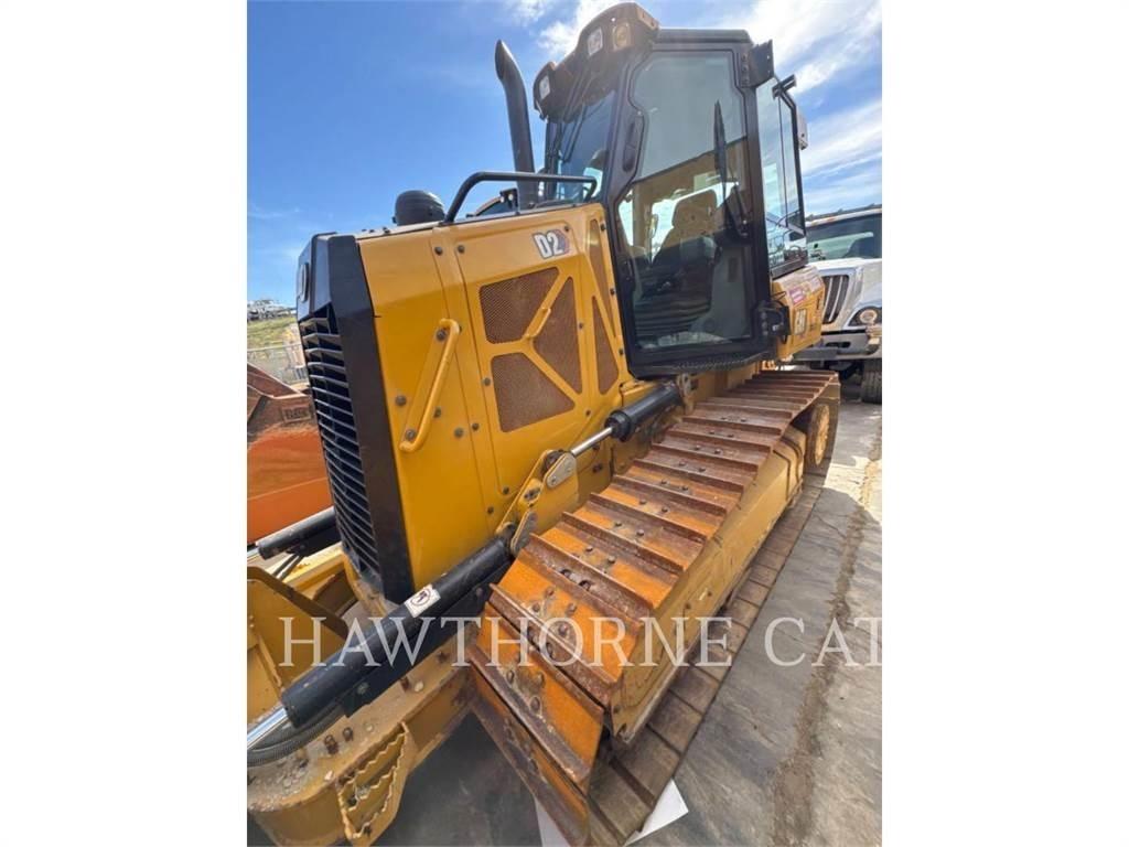 CAT D2 履帶推土機