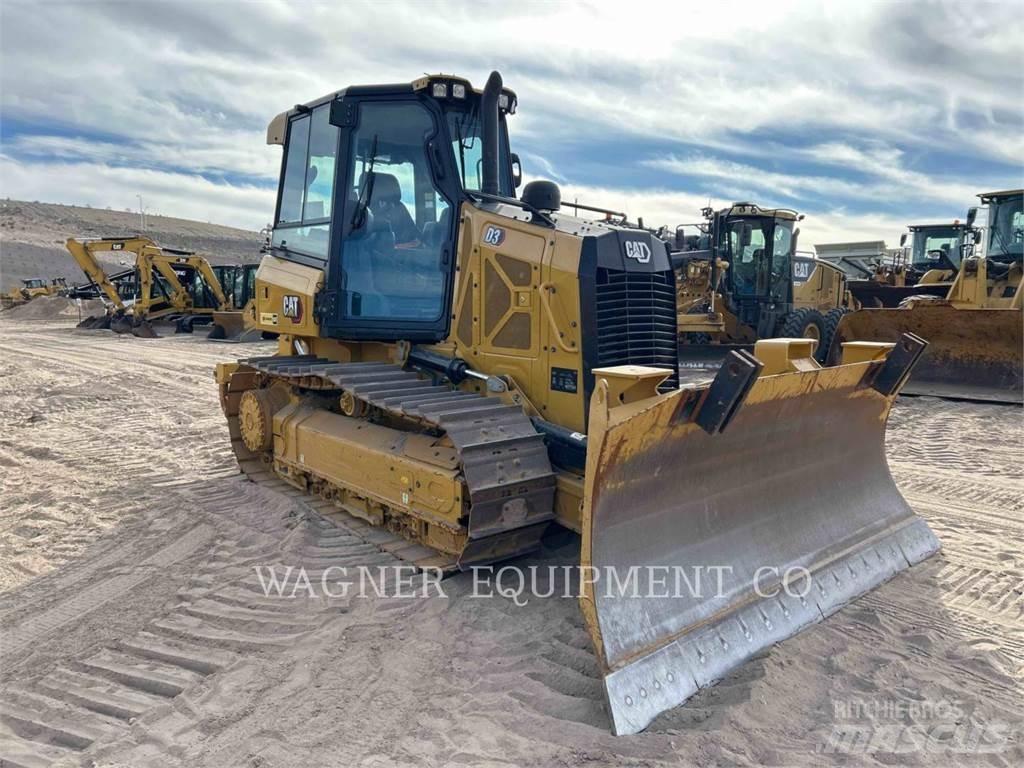 CAT D3 履帶推土機