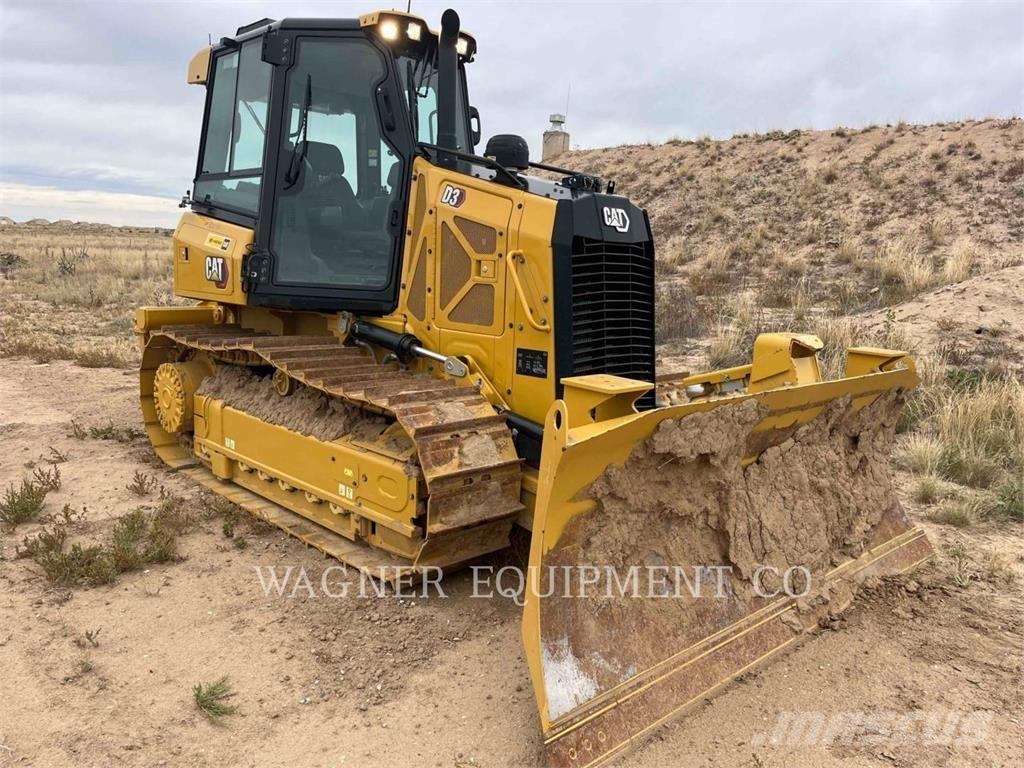 CAT D3 履帶推土機