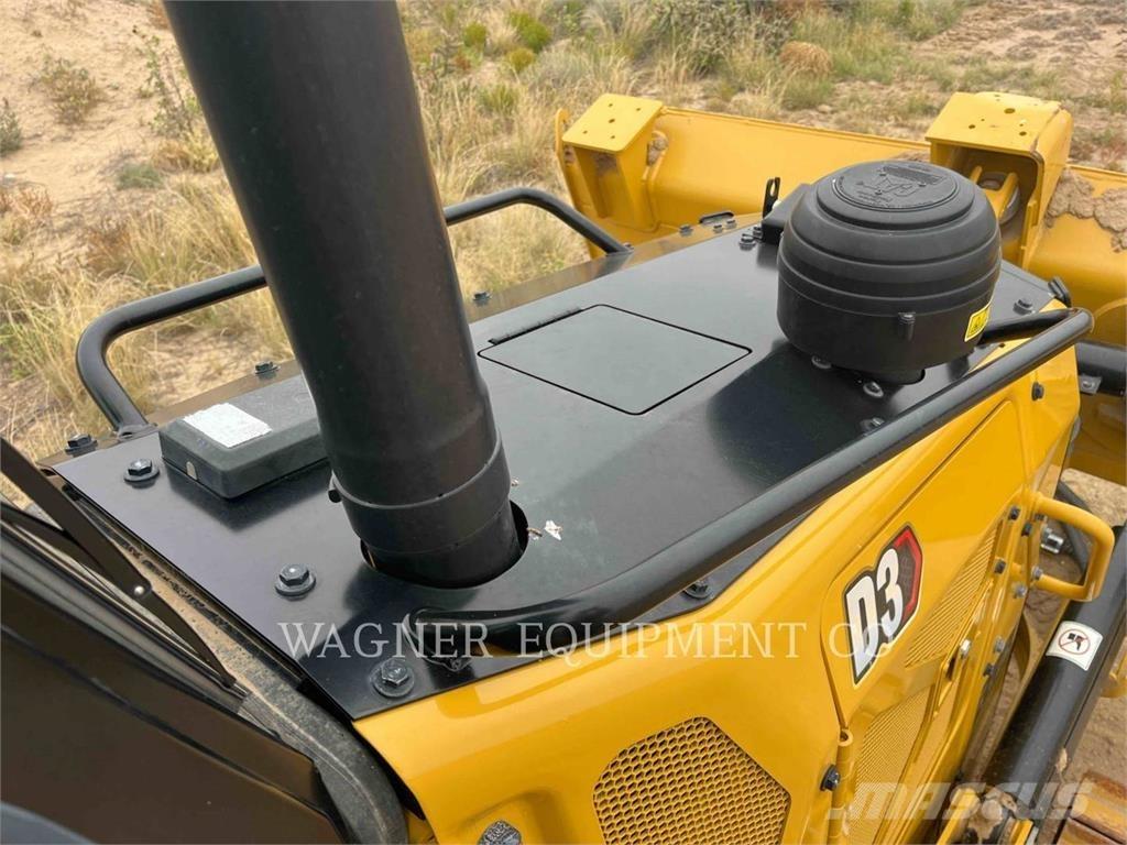 CAT D3 履帶推土機