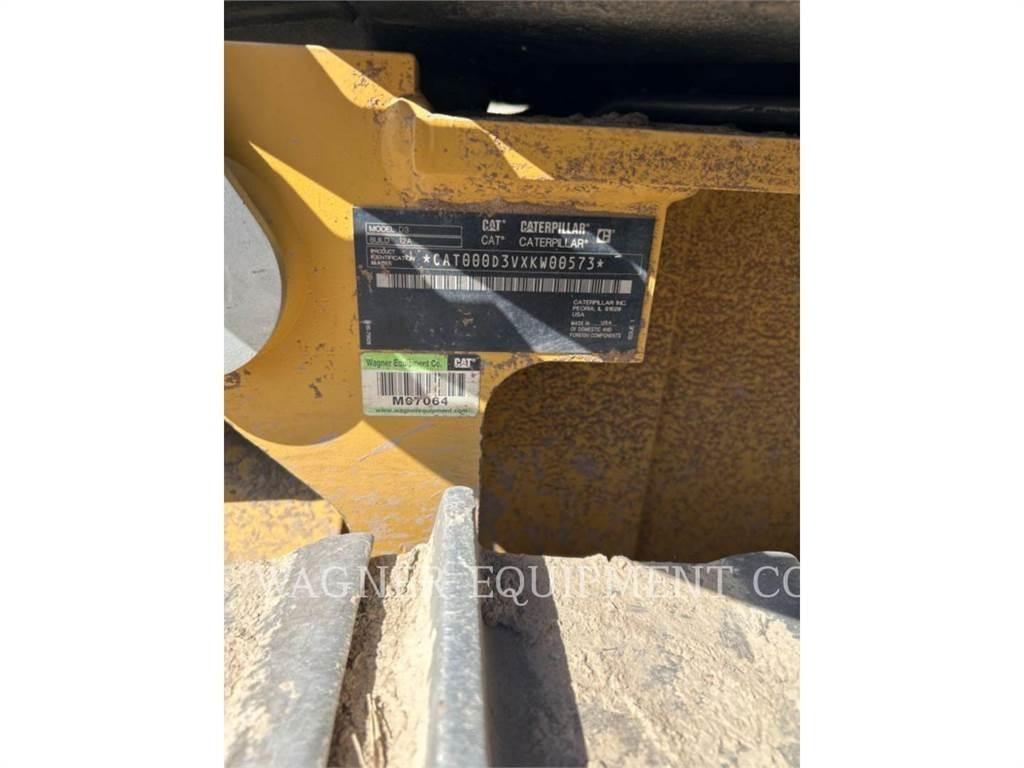 CAT D3 履帶推土機