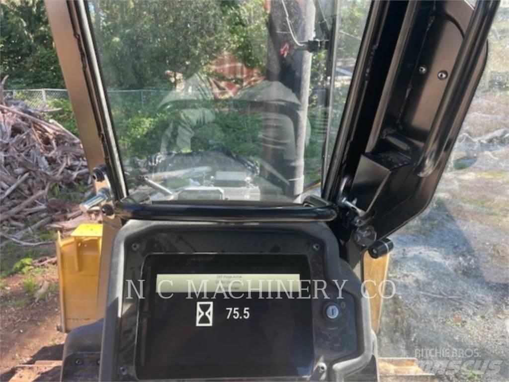 CAT D3 CB 履帶推土機