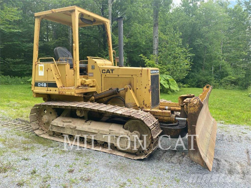CAT D3B 履帶推土機