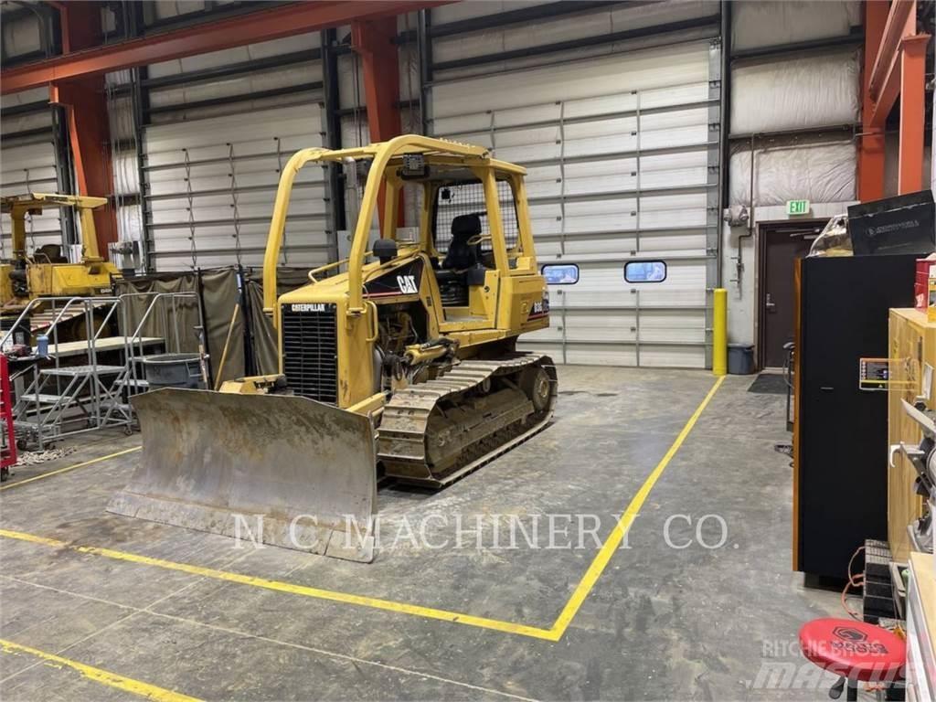 CAT D3G XLCN 履帶推土機