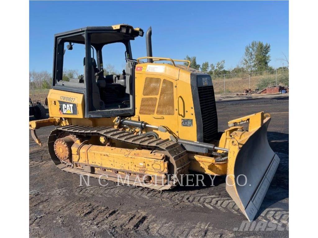 CAT D3K2 XLCN 履帶推土機