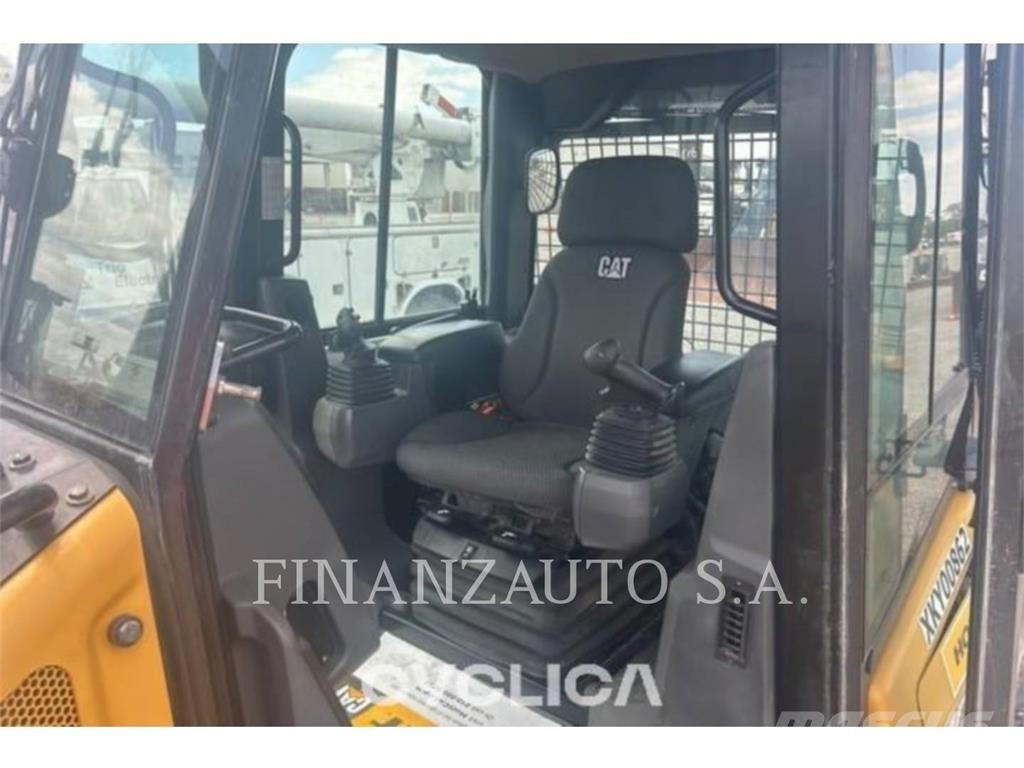 CAT D3LGP 履帶推土機